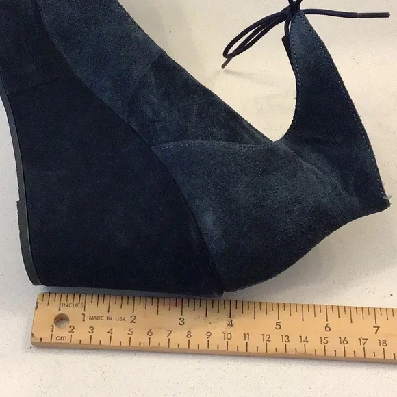Cordani Suede Round Toe Wedge Heel Size 10/41 - Picture 4 of 12